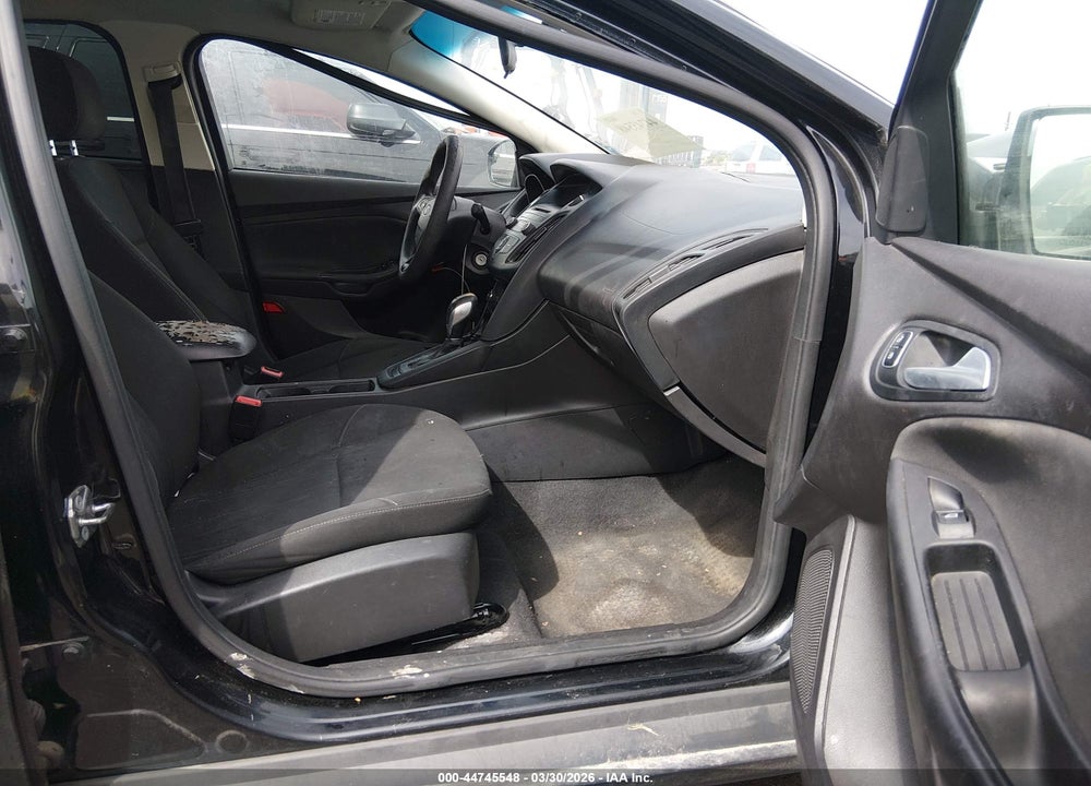 2015 FORD FOCUS SE VIN: 1FADP3F2XFL251774
