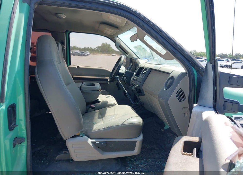 2008 FORD F-350 XL/XLT VIN: 1FDWX31508ED90125