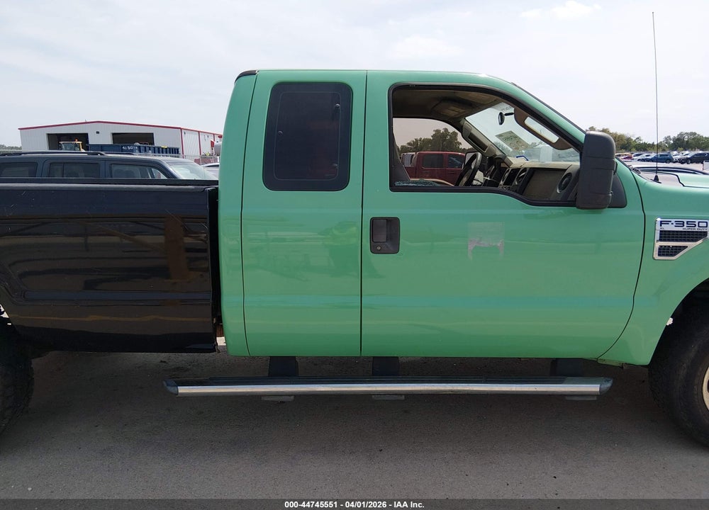 2008 FORD F-350 XL/XLT VIN: 1FDWX31508ED90125