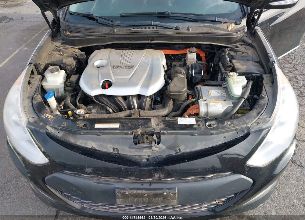 2015 HYUNDAI SONATA HYBRID LIMITED VIN: KMHEC4A46FA131650