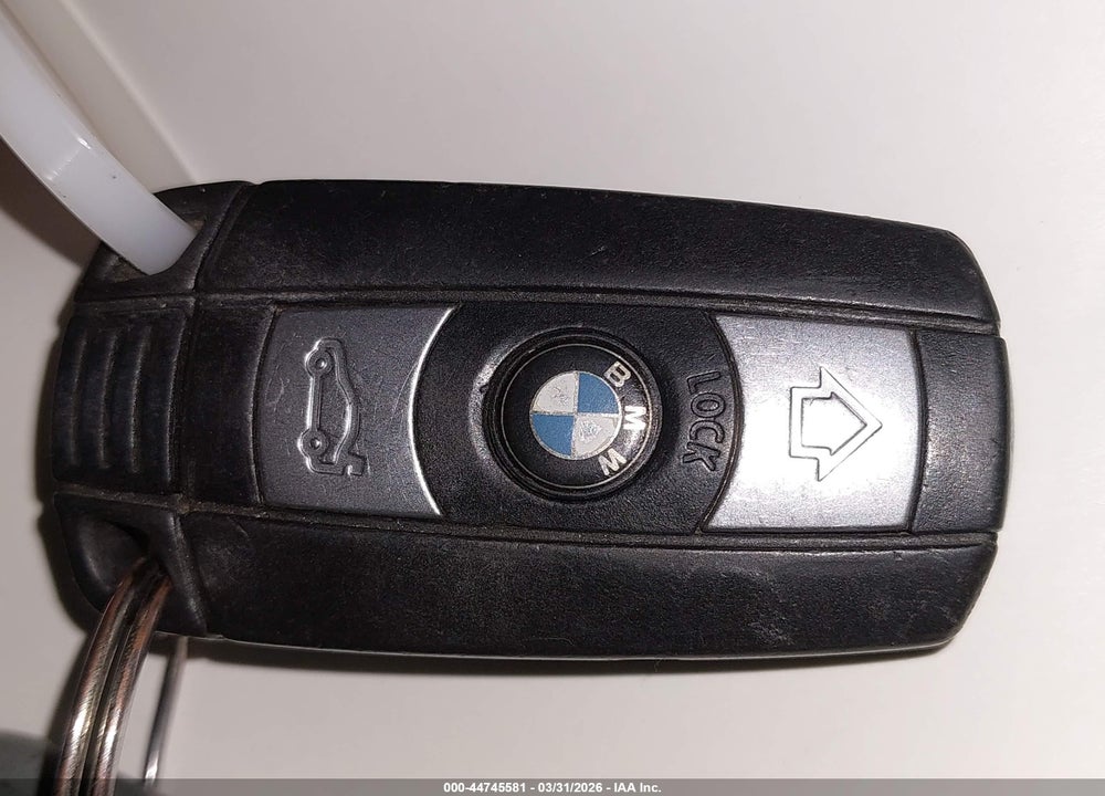 2009 BMW 328I VIN: WBAPH57559NM32599