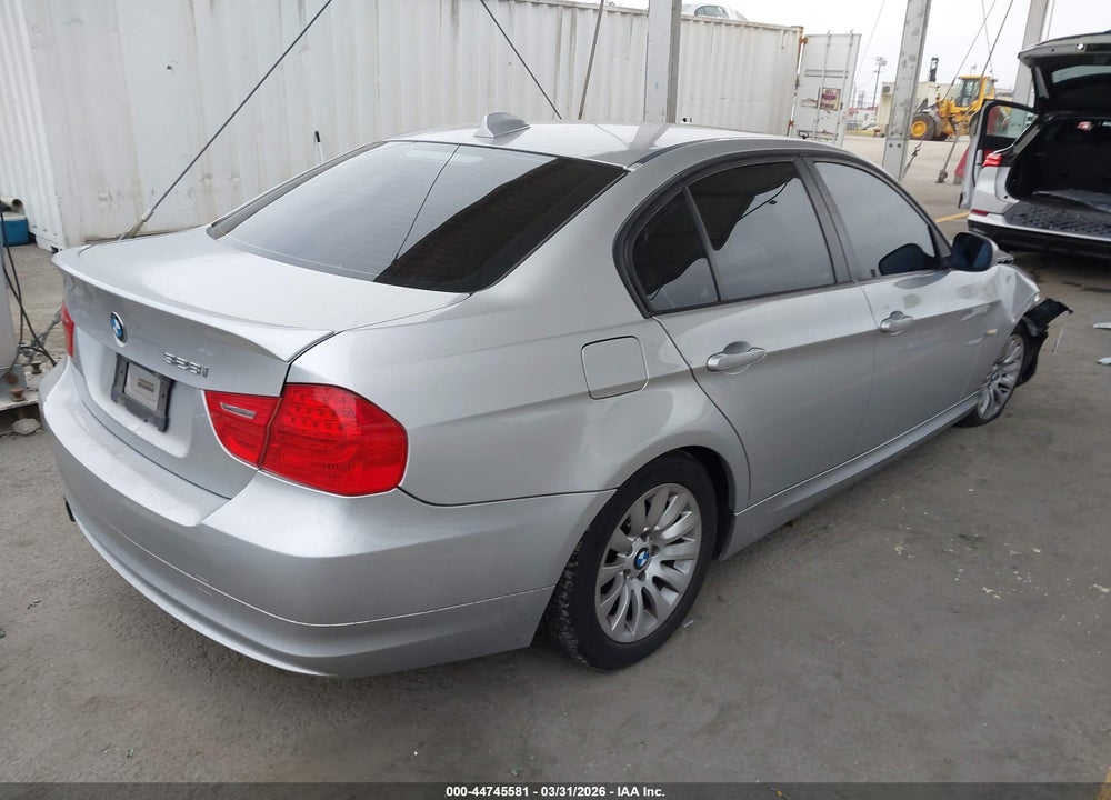 2009 BMW 328I VIN: WBAPH57559NM32599