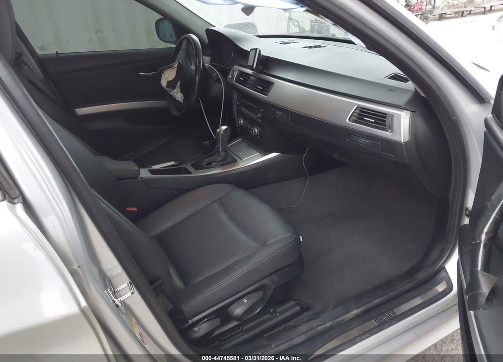 2009 BMW 328I VIN: WBAPH57559NM32599