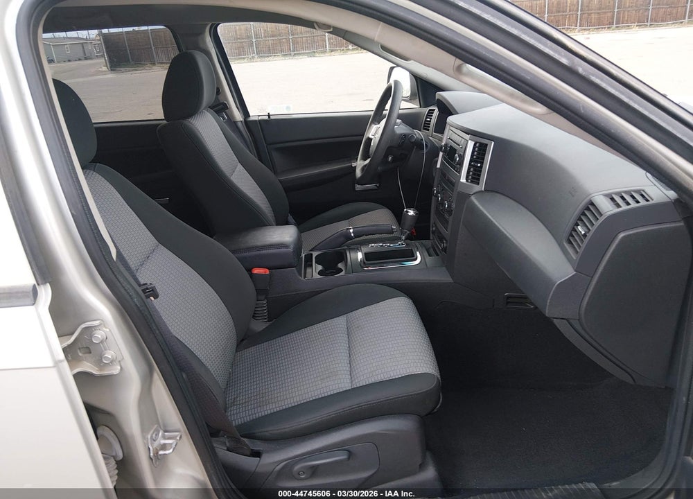 2009 JEEP GRAND CHEROKEE LAREDO VIN: 1J8GR48K49C550601