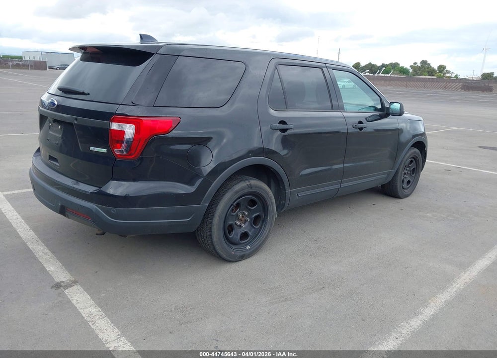 2018 FORD POLICE INTERCEPTOR UTILITY VIN: 1FM5K8AT4JGB69062