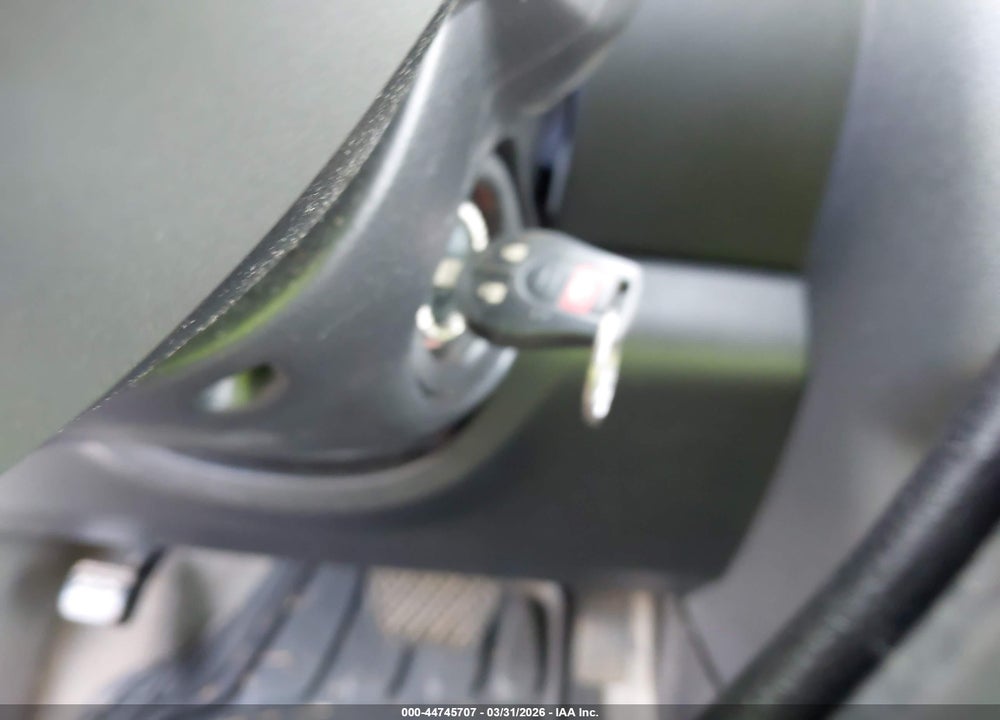 2013 NISSAN ROGUE S VIN: JN8AS5MV4DW646179