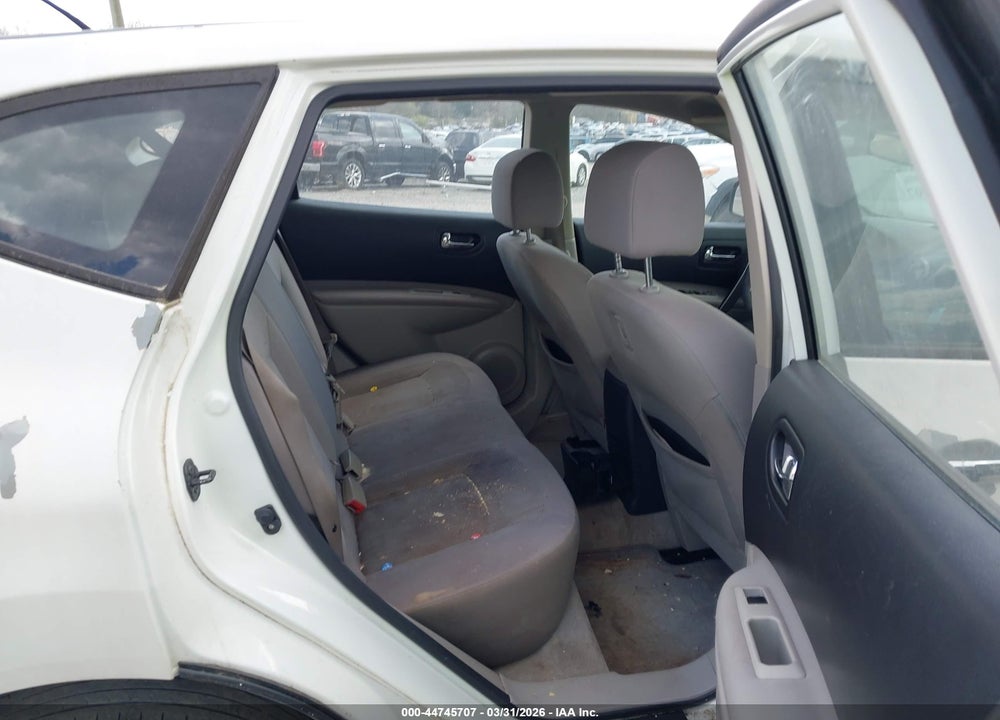 2013 NISSAN ROGUE S VIN: JN8AS5MV4DW646179