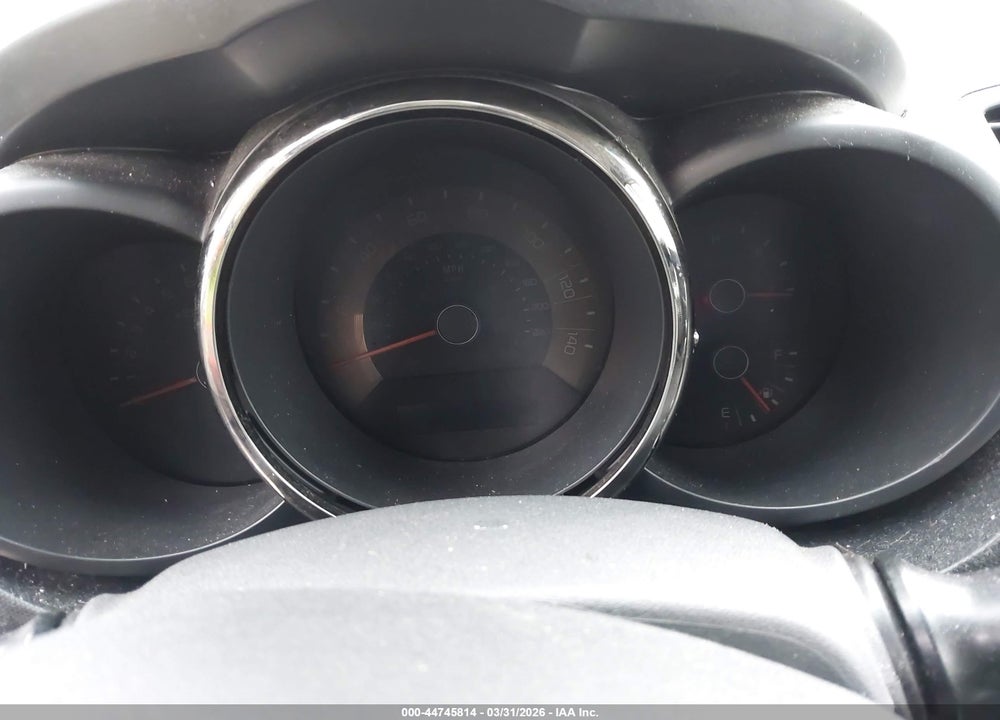 2011 KIA SOUL + VIN: KNDJT2A21B7260070