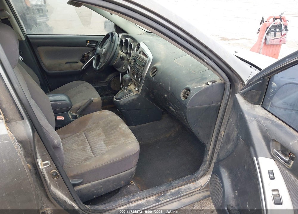 2005 TOYOTA MATRIX XR VIN: 2T1KR32E55C351427