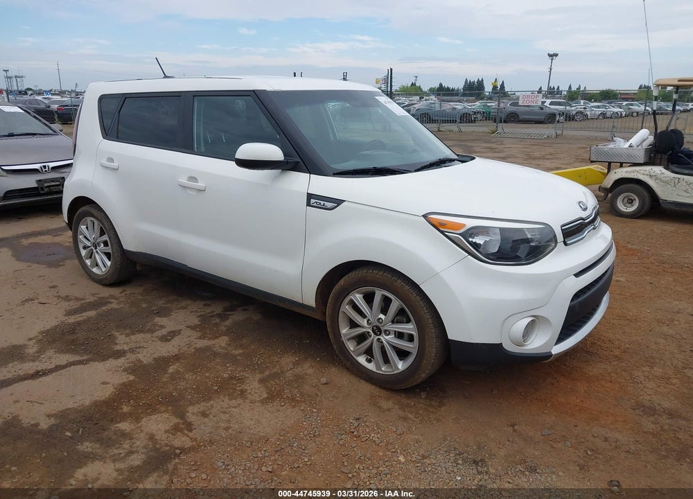 2018 KIA SOUL + VIN: KNDJP3A51J7604662