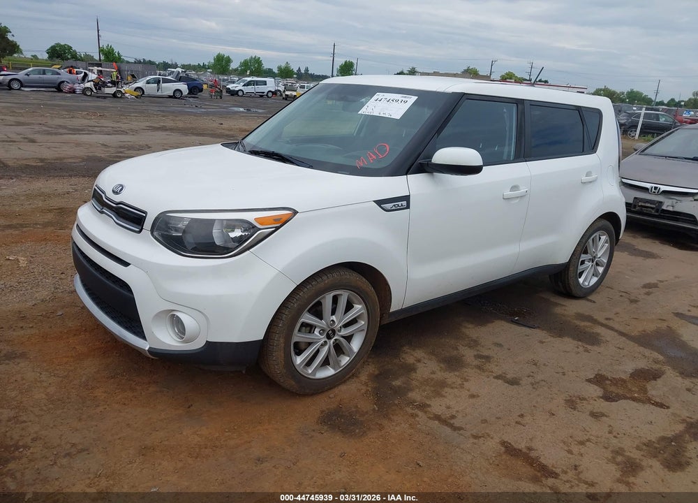 2018 KIA SOUL + VIN: KNDJP3A51J7604662