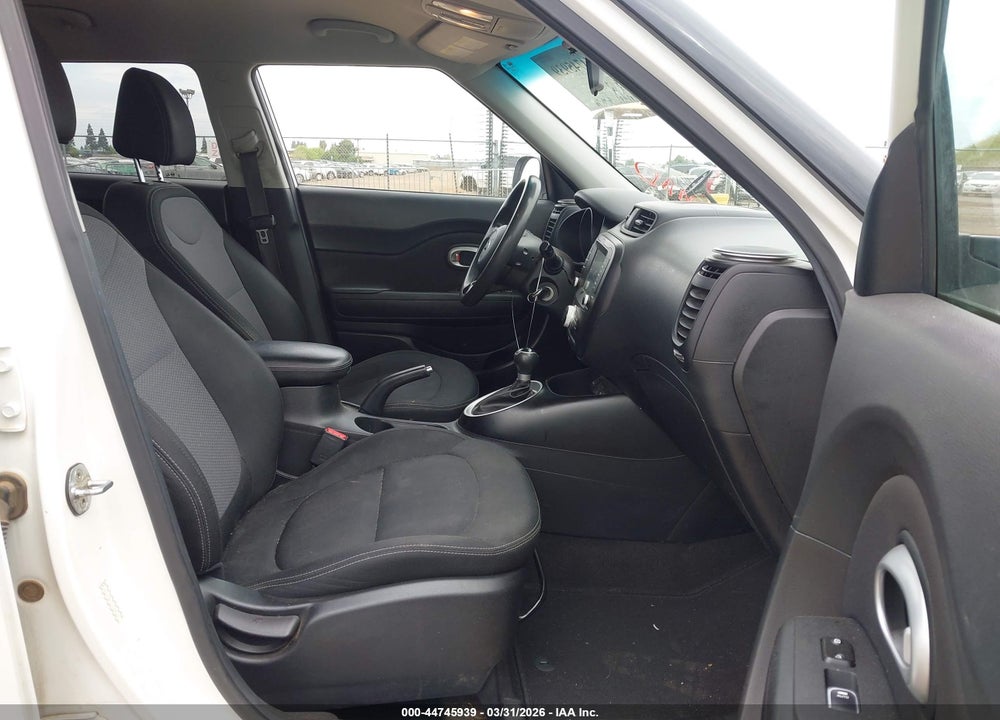 2018 KIA SOUL + VIN: KNDJP3A51J7604662