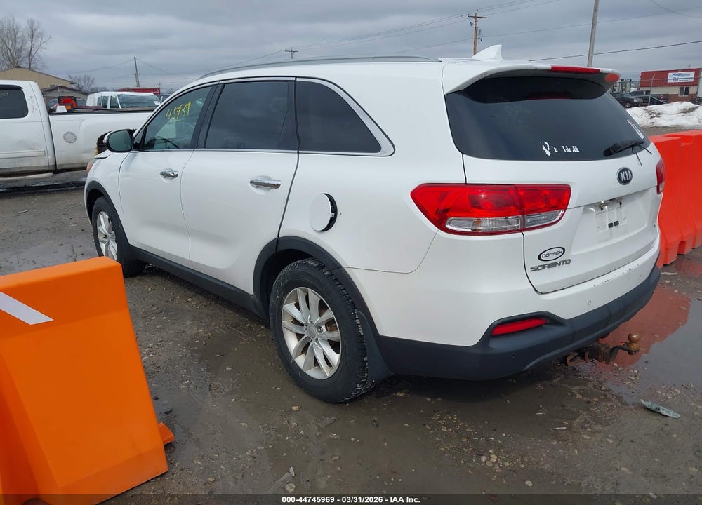 2016 KIA SORENTO 3.3L LX VIN: 5XYPG4A50GG009264