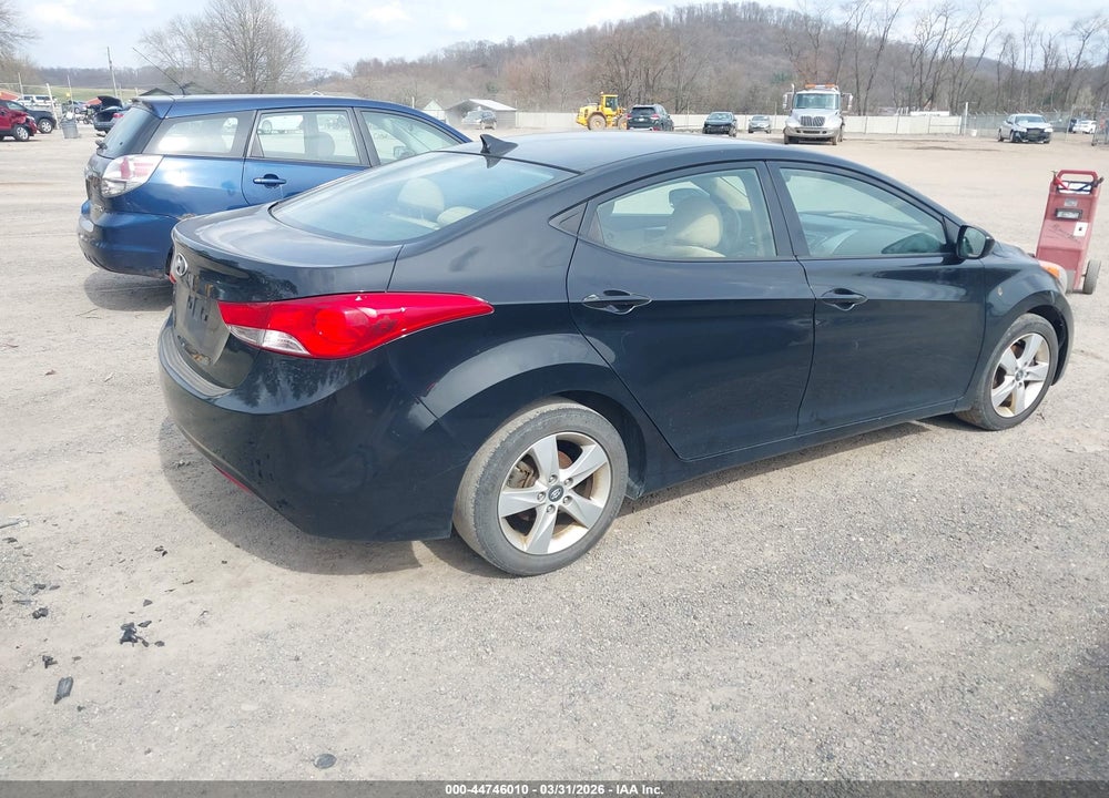 2013 HYUNDAI ELANTRA GLS VIN: 5NPDH4AE2DH375408