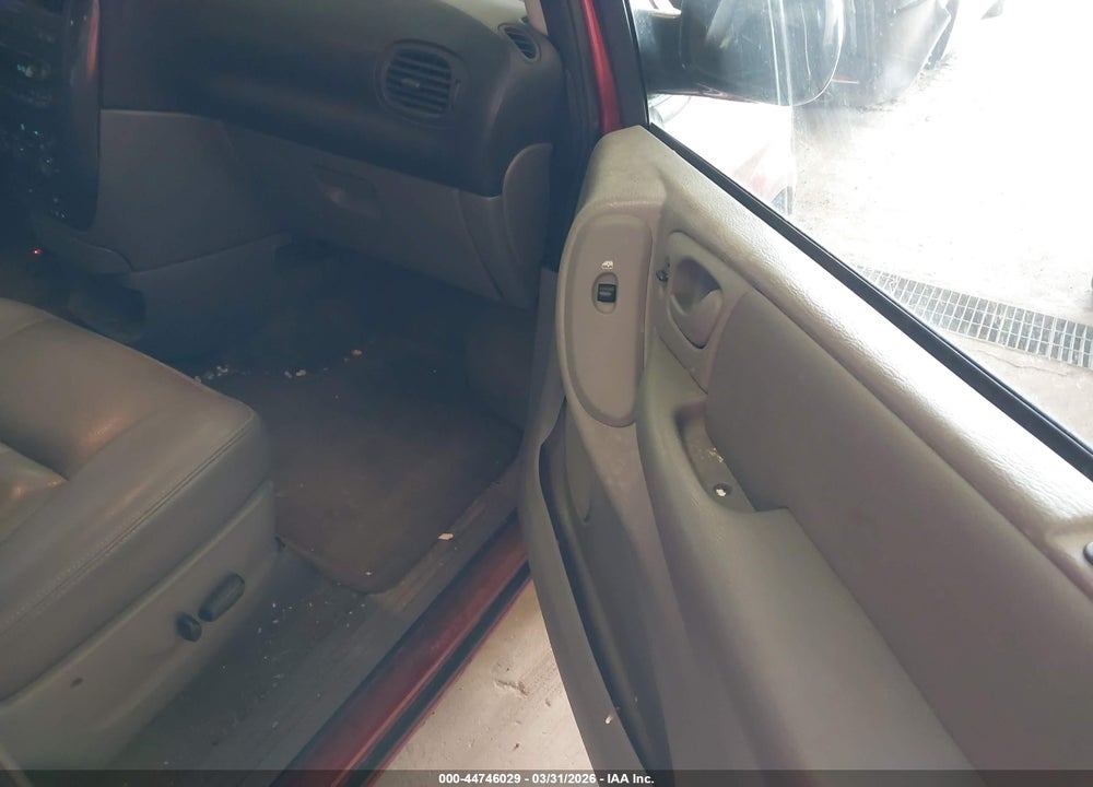 2007 DODGE GRAND CARAVAN SXT VIN: 2D4GP44L17R249013