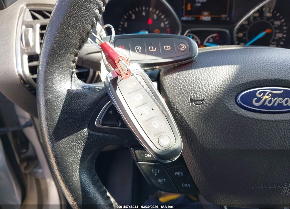 2017 FORD ESCAPE TITANIUM VIN: 1FMCU9J9XHUC56360