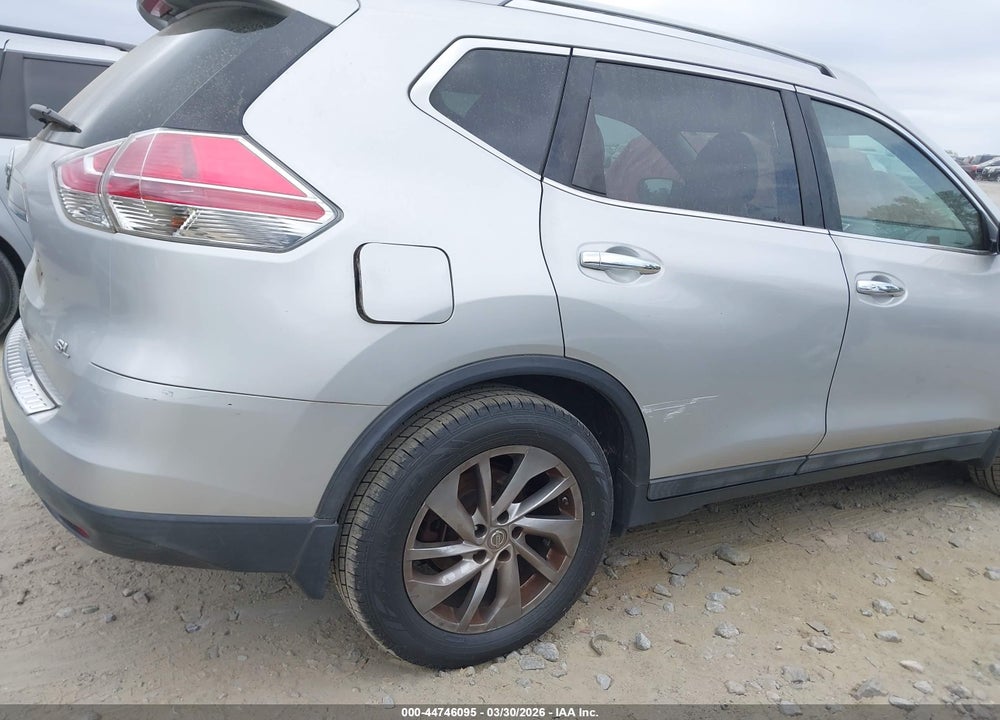 2015 NISSAN ROGUE SL VIN: 5N1AT2MT3FC900051