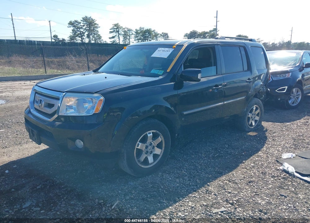 2011 HONDA PILOT TOURING VIN: 5FNYF4H97BB011500