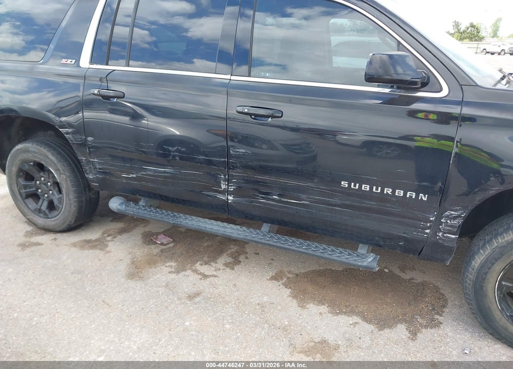 2017 CHEVROLET SUBURBAN LT VIN: 1GNSKHKC6HR387371
