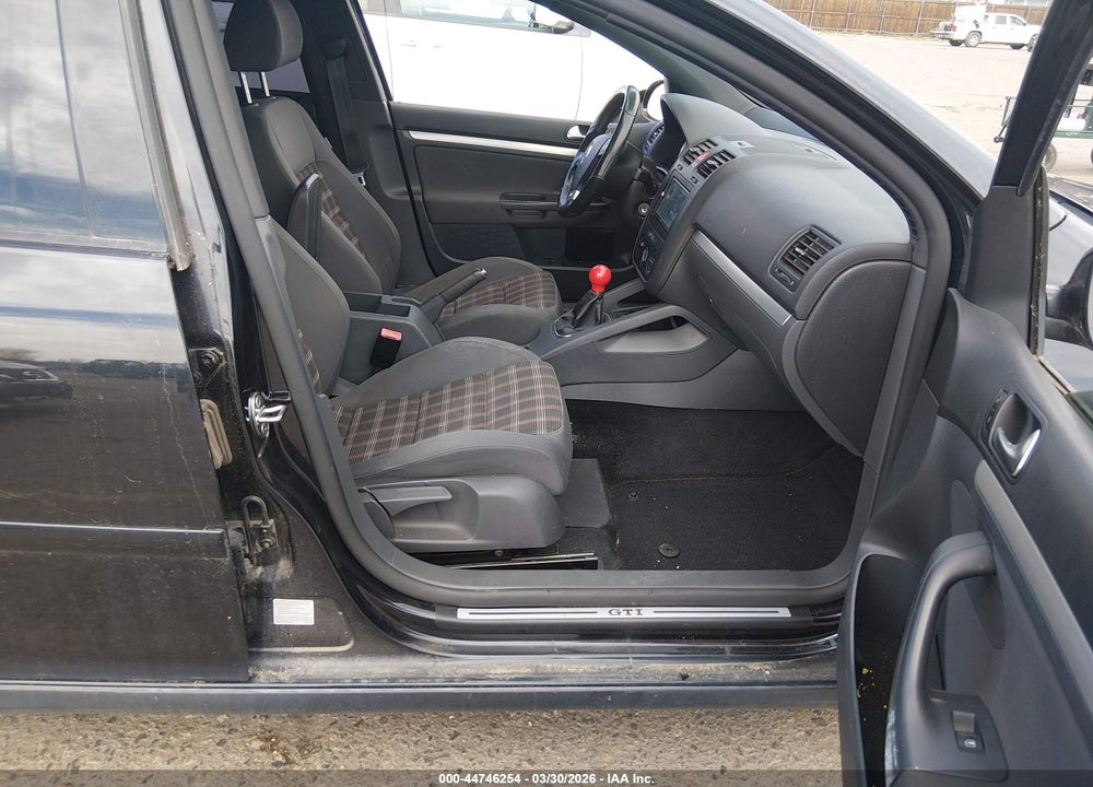 2009 VOLKSWAGEN GTI 4-DOOR VIN: WVWGV71K69W024144