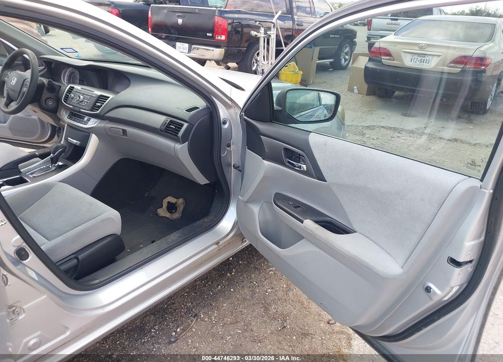 2013 HONDA ACCORD LX VIN: 1HGCR2F39DA123409