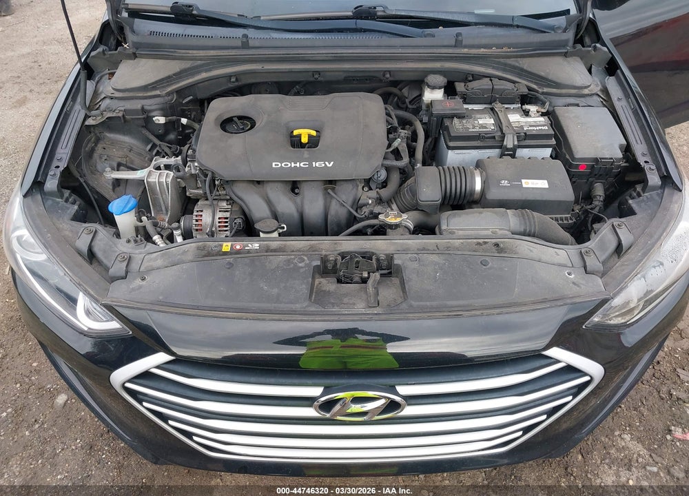 2017 HYUNDAI ELANTRA SE VIN: 5NPD84LF5HH019899