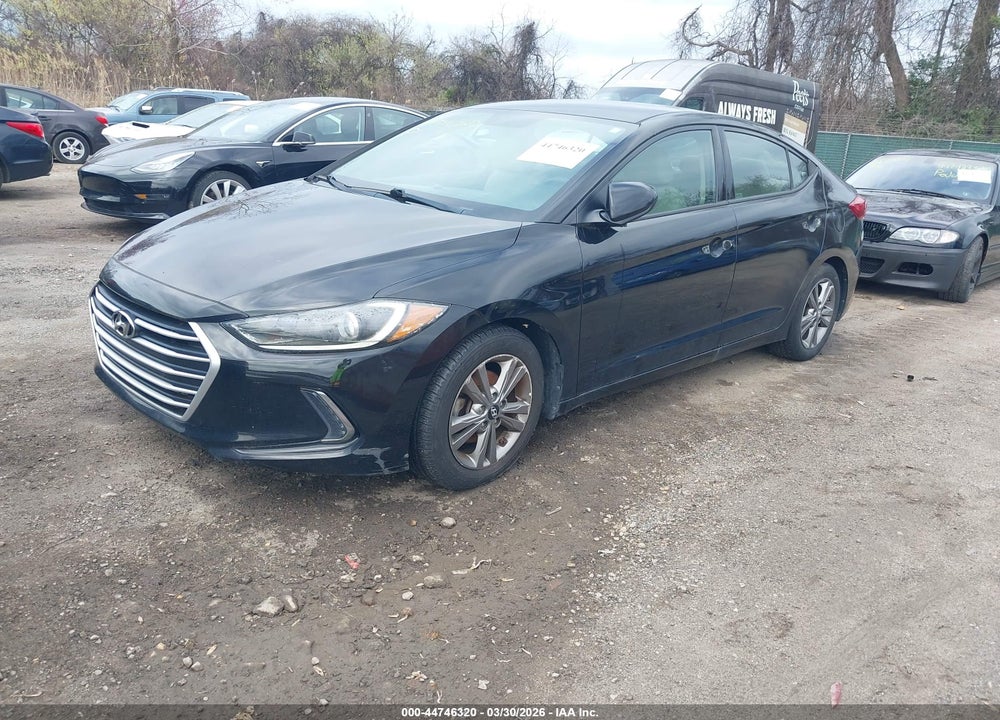 2017 HYUNDAI ELANTRA SE VIN: 5NPD84LF5HH019899