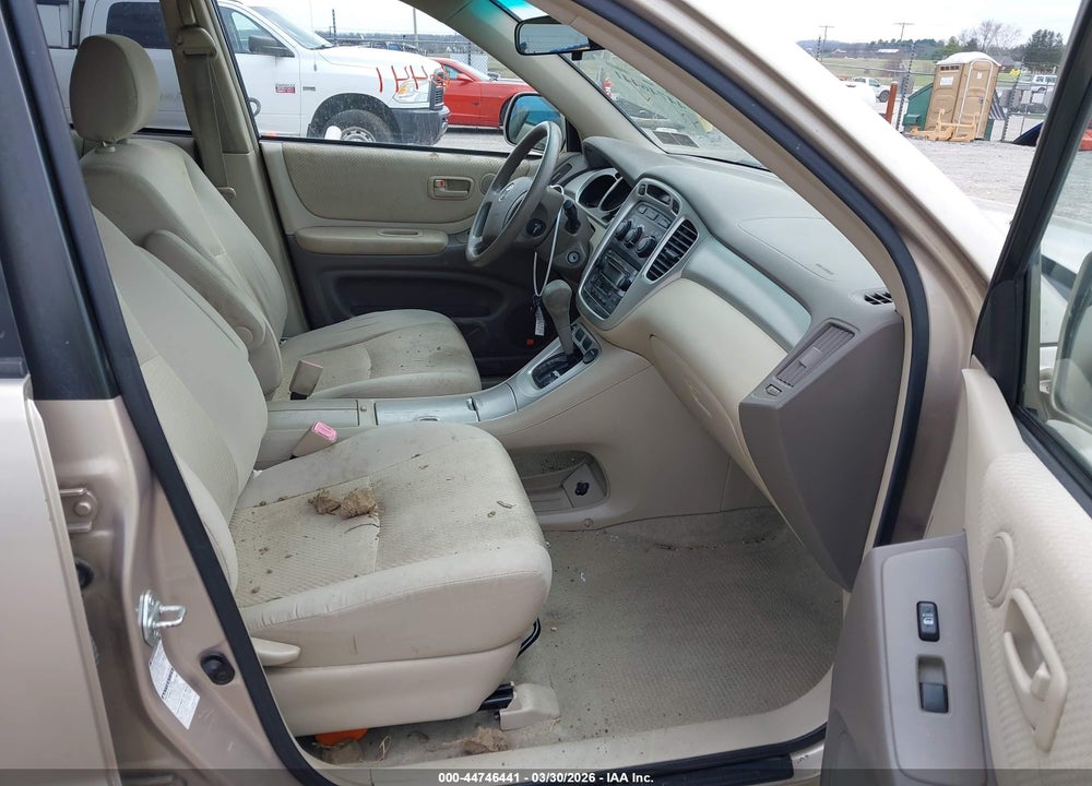 2005 TOYOTA HIGHLANDER V6 VIN: JTEEP21A750104590