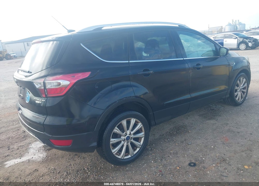 2017 FORD ESCAPE TITANIUM VIN: 1FMCU9JD5HUC76679