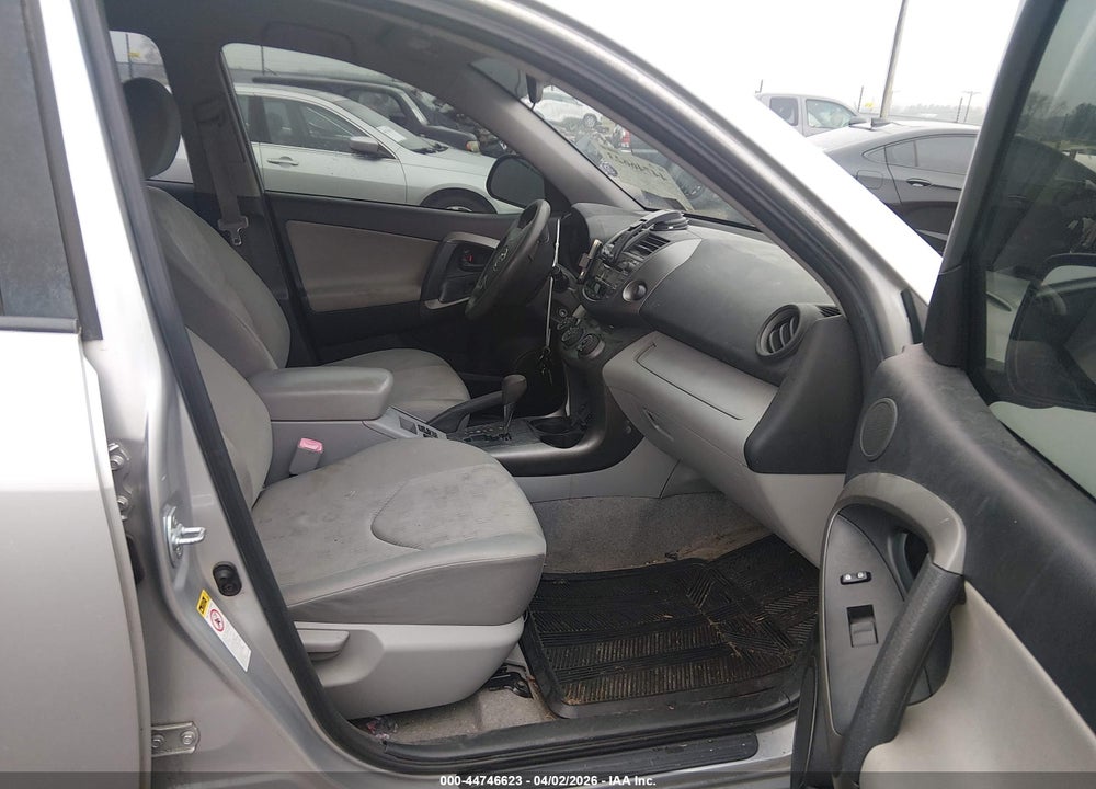 2009 TOYOTA RAV4 VIN: JTMBF33V89D019725