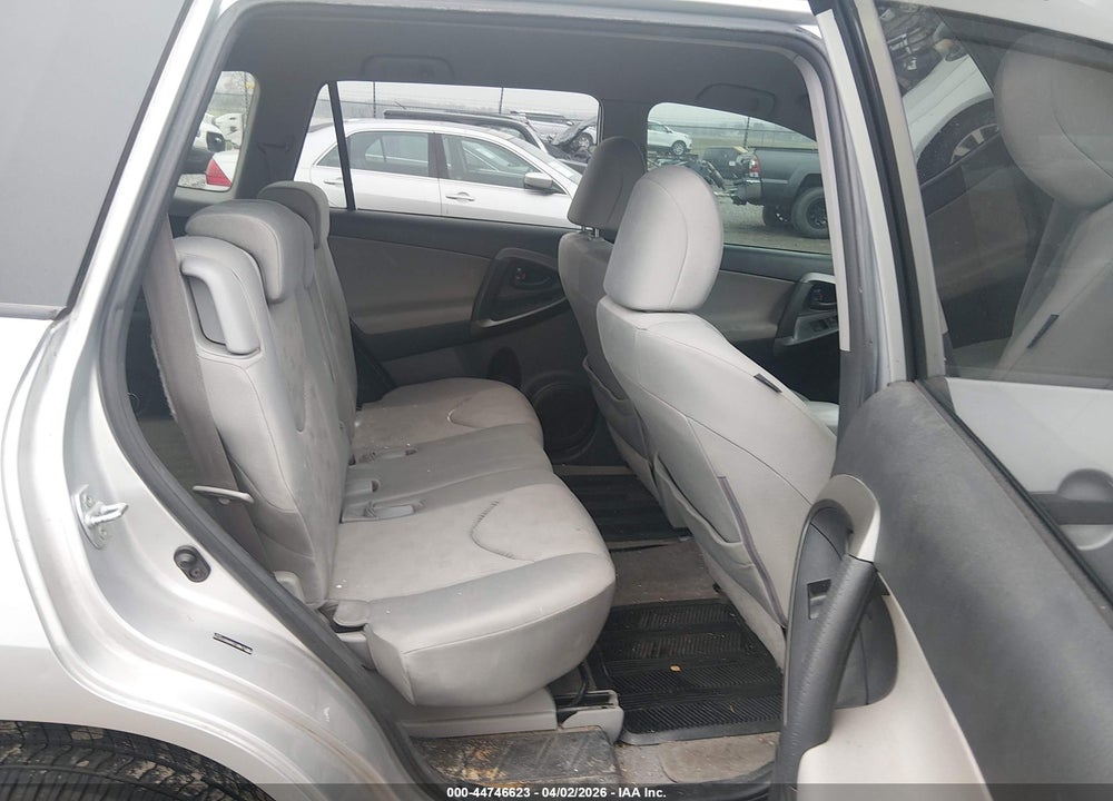 2009 TOYOTA RAV4 VIN: JTMBF33V89D019725