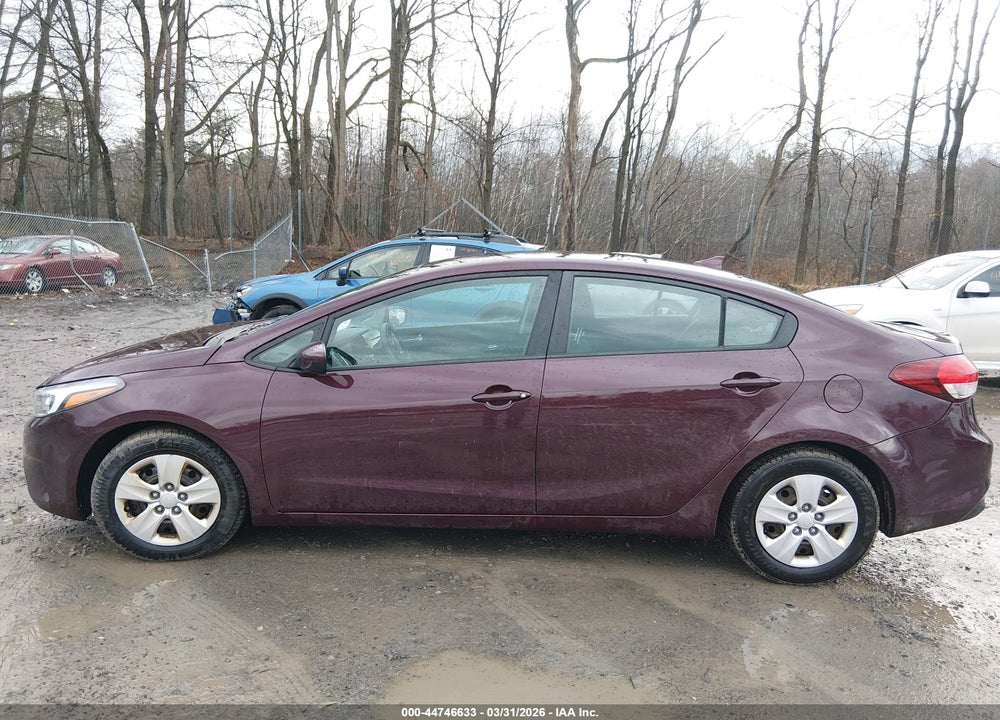2018 KIA FORTE LX VIN: 3KPFK4A74JE272907