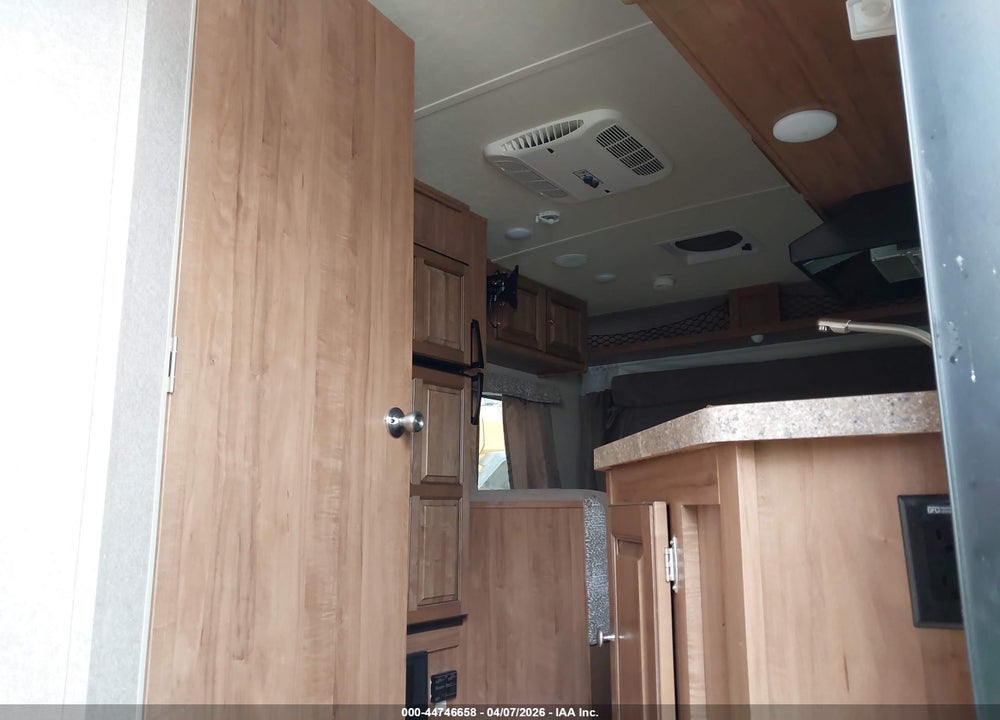 2017 ROCKWOOD ROO VIN: 4X4TRLU29HZ143756