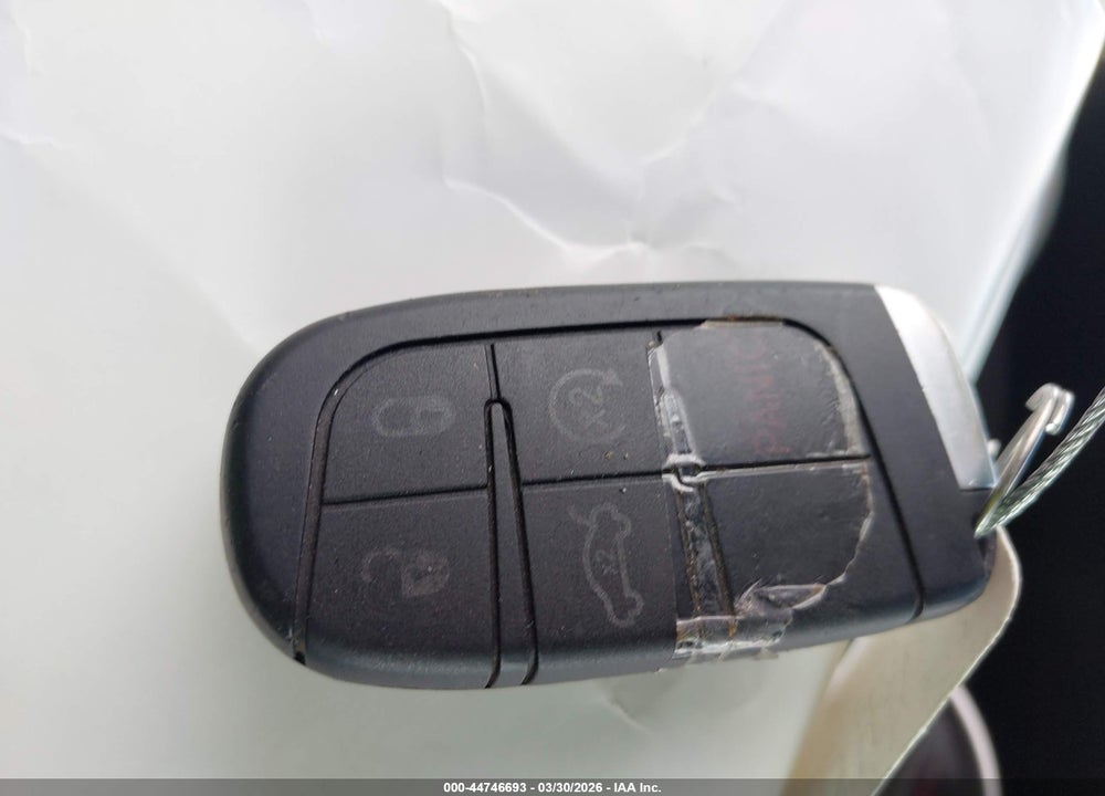 2013 DODGE JOURNEY SXT VIN: 3C4PDCBG7DT637037
