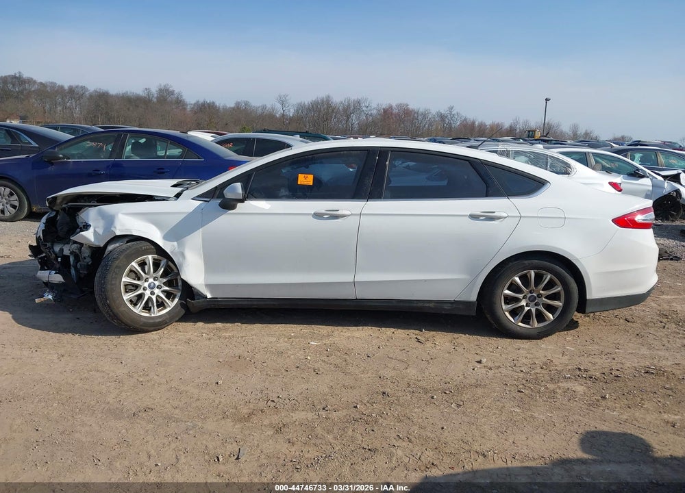 2016 FORD FUSION S VIN: 3FA6P0G71GR140857