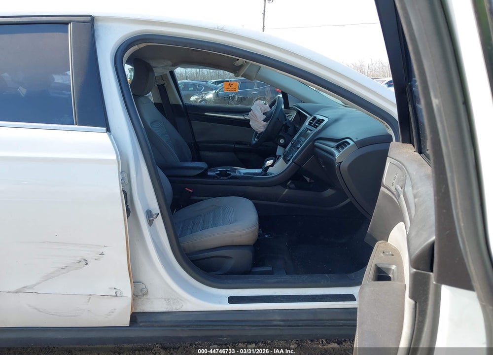 2016 FORD FUSION S VIN: 3FA6P0G71GR140857