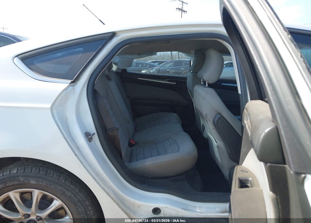 2016 FORD FUSION S VIN: 3FA6P0G71GR140857