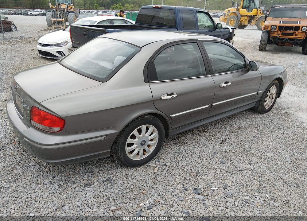 2003 HYUNDAI SONATA GLS/LX VIN: KMHWF35H43A874158