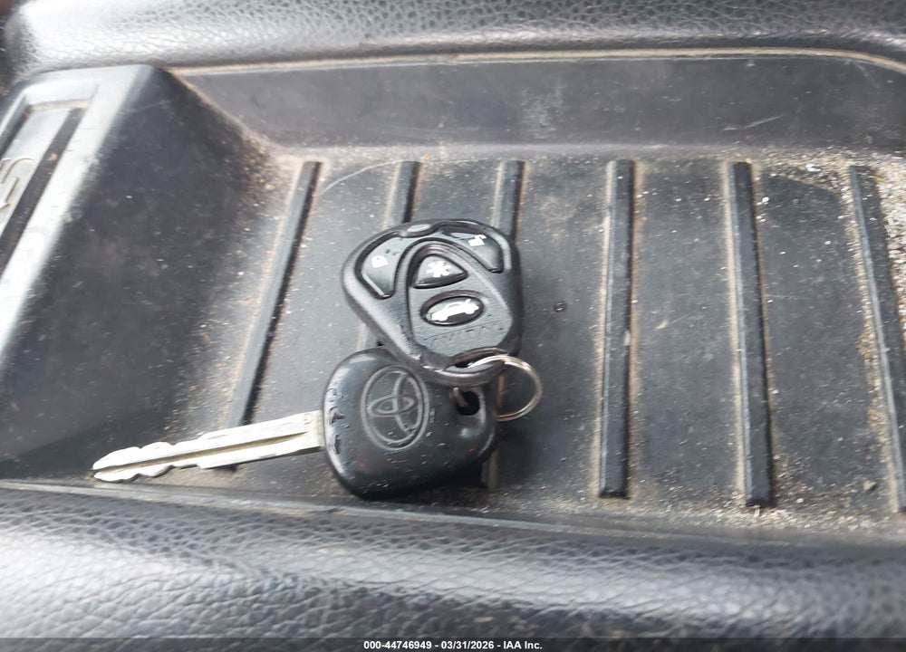 2014 TOYOTA TUNDRA SR5 5.7L V8 VIN: 5TFUY5F11EX336293
