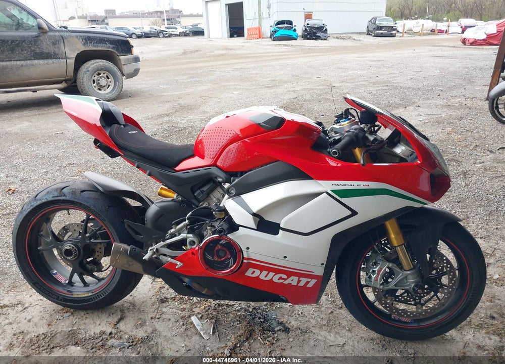 2018 DUCATI PANIGALE V4/V4S/V4S SPECIALE VIN: ZDMDAGNW7JB004528