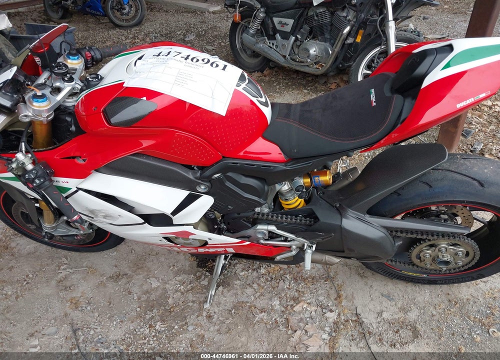 2018 DUCATI PANIGALE V4/V4S/V4S SPECIALE VIN: ZDMDAGNW7JB004528
