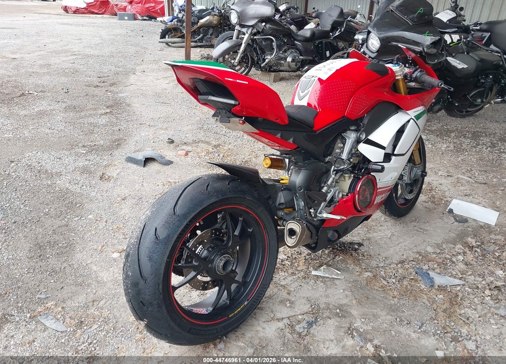 2018 DUCATI PANIGALE V4/V4S/V4S SPECIALE VIN: ZDMDAGNW7JB004528