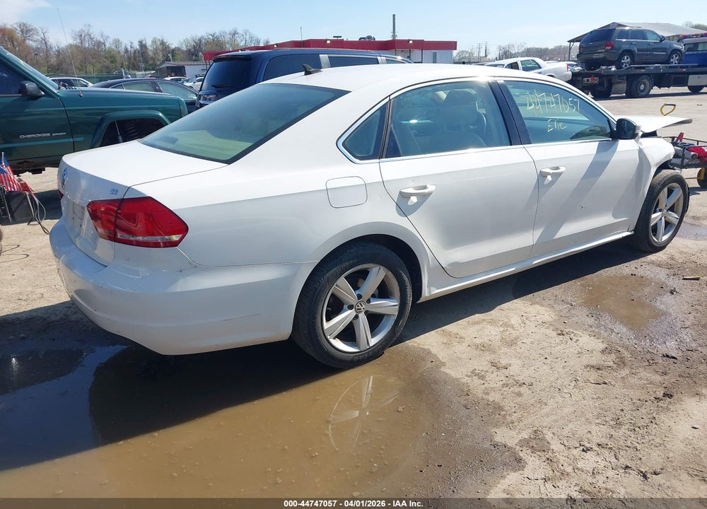 2013 VOLKSWAGEN PASSAT 2.5L SE VIN: 1VWBP7A36DC119355