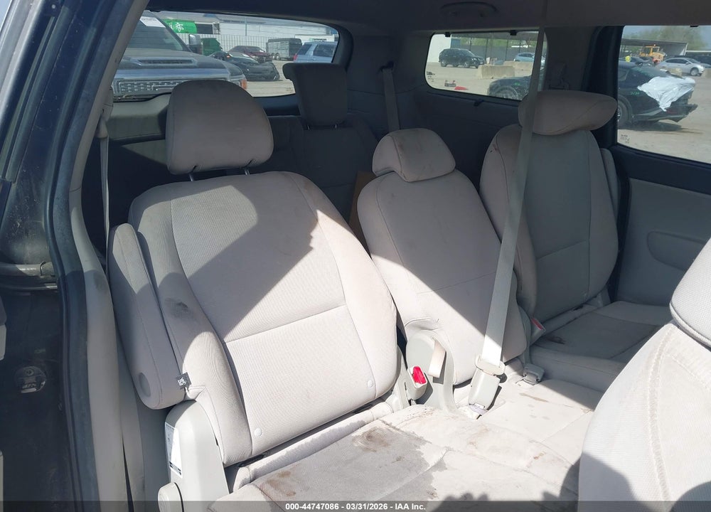 2015 KIA SEDONA LX VIN: KNDMB5C1XF6068163