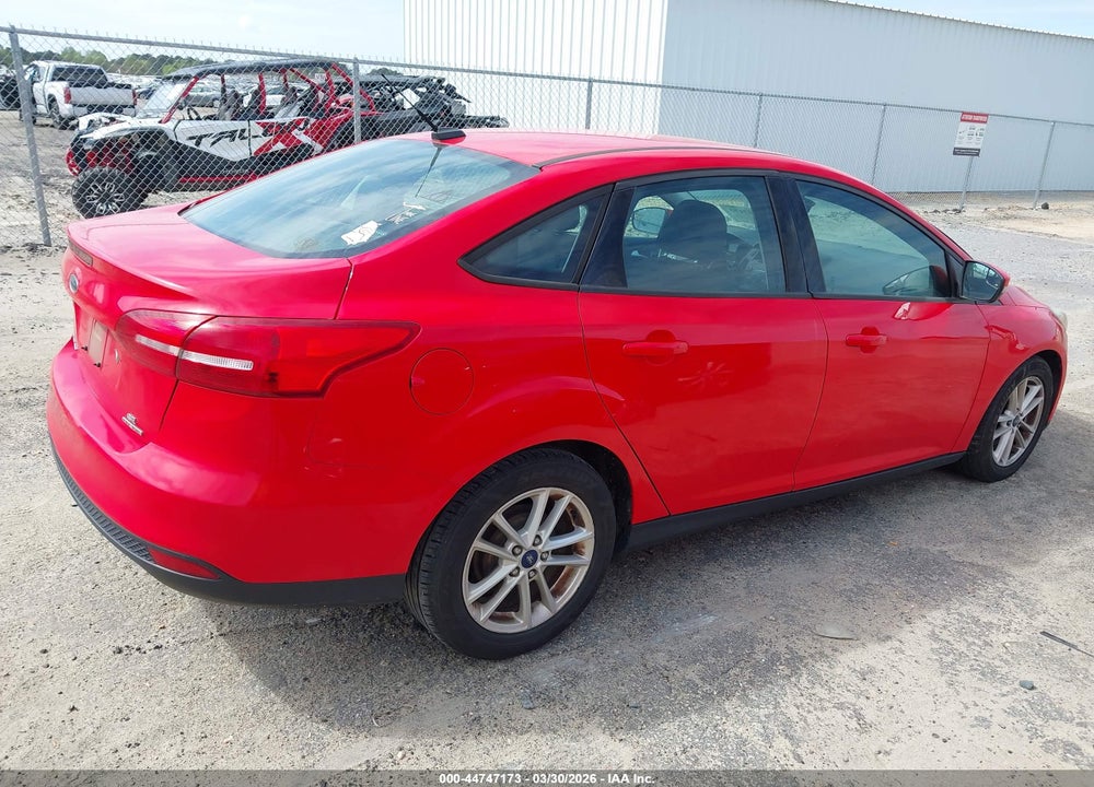 2015 FORD FOCUS SE VIN: 1FADP3F2XFL243562