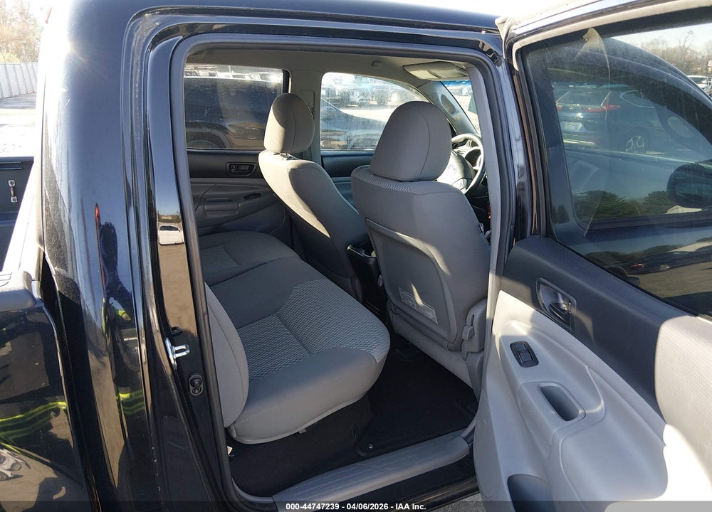 2014 TOYOTA TACOMA BASE V6 VIN: 3TMLU4EN2EM152430