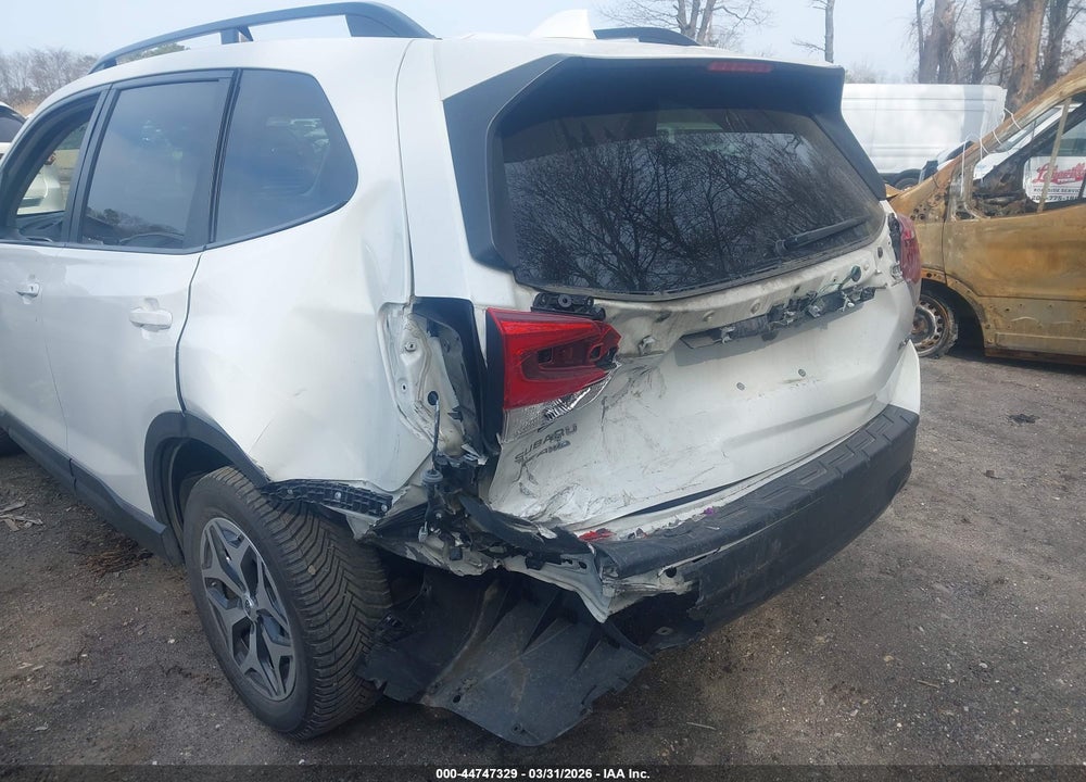 2020 SUBARU FORESTER PREMIUM VIN: JF2SKAJC5LH522857