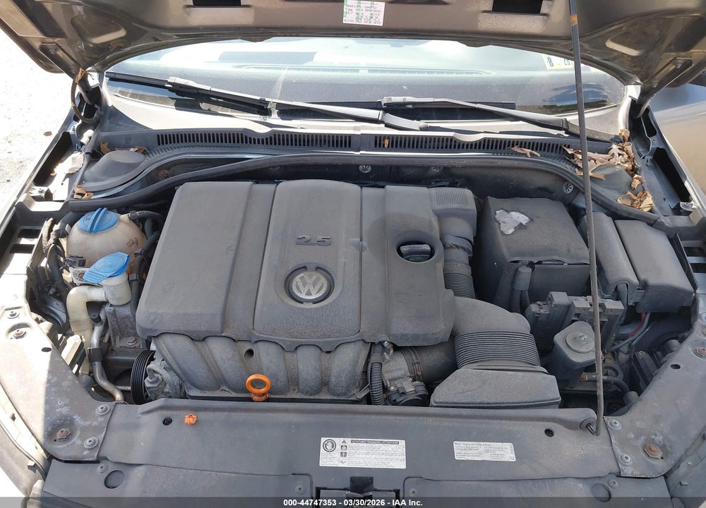 2012 VOLKSWAGEN JETTA 2.5L SE VIN: 3VWDP7AJXCM125633