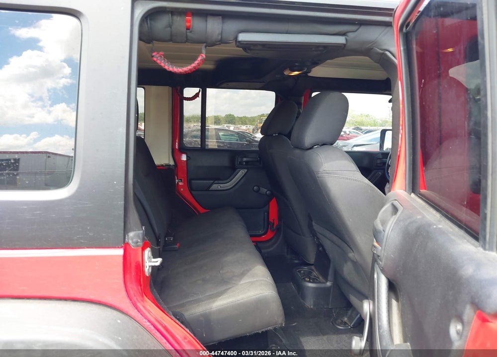 2015 JEEP WRANGLER UNLIMITED SPORT VIN: 1C4BJWDG4FL754204