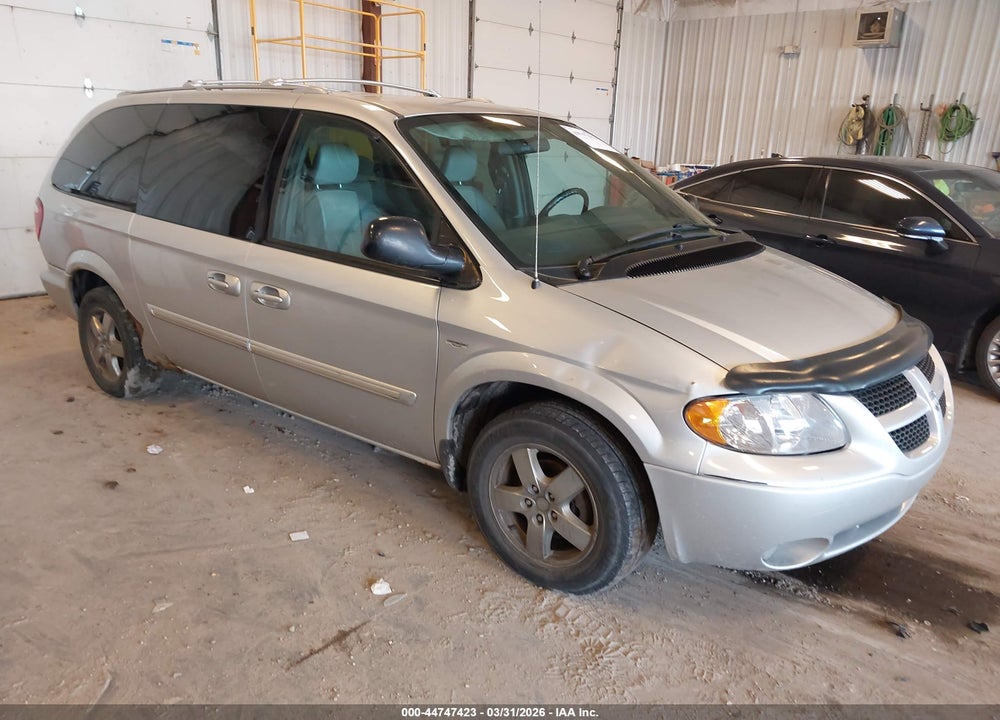 2004 DODGE GRAND CARAVAN SXT VIN: 2D4GP44L24R584034